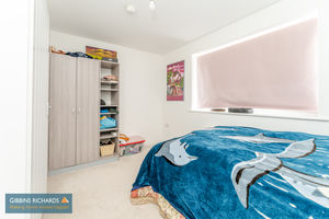 Bedroom- click for photo gallery